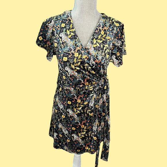 Urban Outfitters Teresa Velvet Tiger Floral Wrap Dress Small - Picture 2 of 13